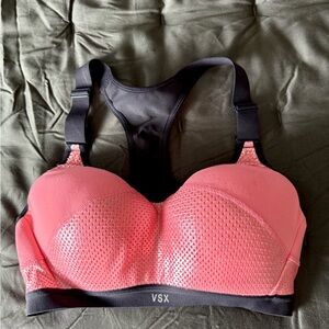 NWOT Incredible by Victoria's Secret Sport Bra